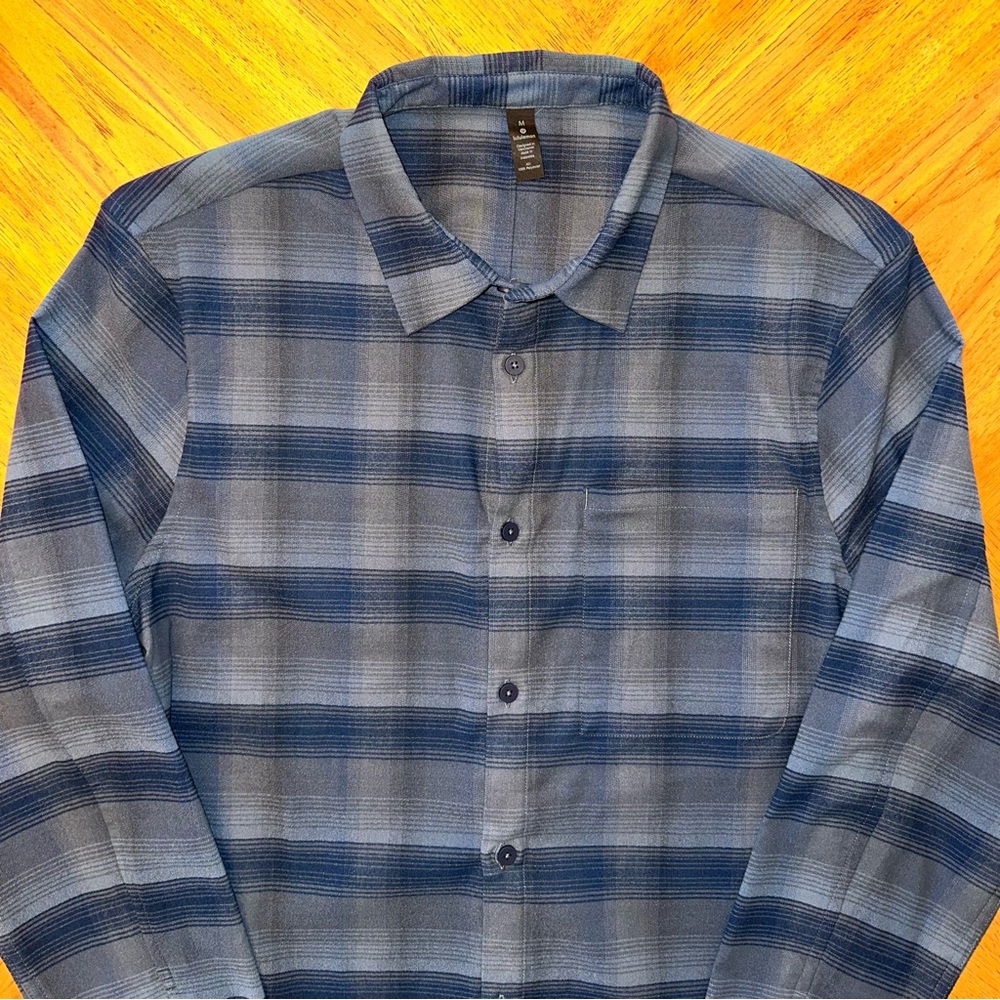 Lululemon Shirt Mens Medium Blue Plaid Masons Peak Flannel Button Up Pocket